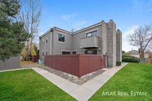 1101 S Yosemite Way in Denver, CO - Building Photo