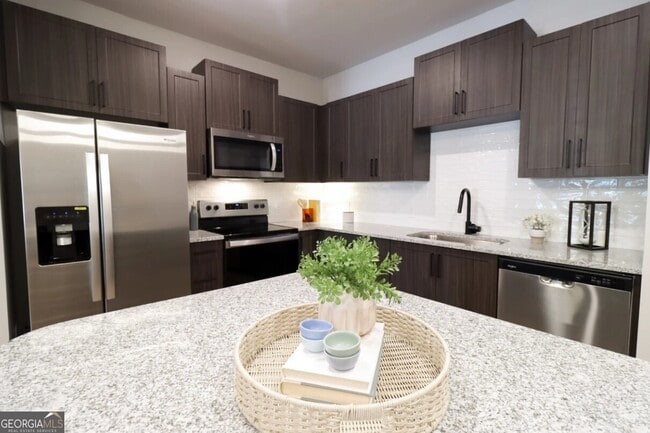 300 Hwy 81 in Mcdonough, GA - Building Photo - Building Photo