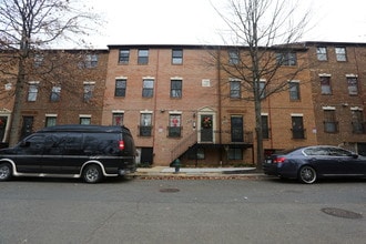 1950 Naylor Rd SE in Washington, DC - Building Photo - Building Photo