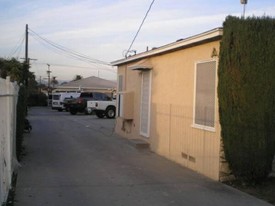 1535 W 105th St, Unit 1 in Los Angeles, CA - Building Photo