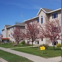 Highland Hills North Apartments in Mankato, MN - Building Photo