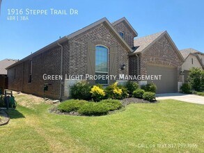 1916 Steppe Trl Dr in Aubrey, TX - Building Photo - Building Photo
