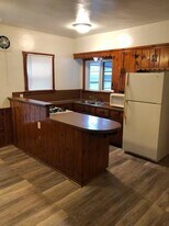 151 Palmer St NE, Unit 151 Palmer NE Downstairs in Grand Rapids, MI - Building Photo