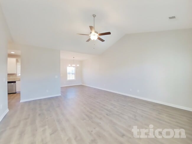 718 W Coker Way in Spring Hill, TN - Building Photo - Building Photo