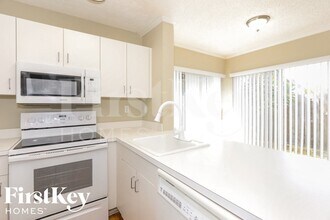 9817 SW 222nd Terrace in Miami, FL - Foto de edificio - Building Photo