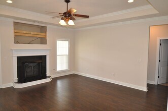 172 Sunnybrook Dr in Deatsville, AL - Building Photo - Building Photo