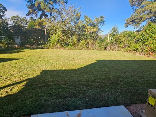 110 Acacia Ct, Unit B in Leesburg, GA - Foto de edificio - Building Photo