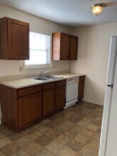 215 McDaniel Ave in Richmond, KY - Foto de edificio - Building Photo