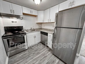 5230 NE Barnes Ave in Kansas City, MO - Building Photo - Building Photo