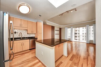 3505 Sage Rd in Houston, TX - Building Photo - Building Photo