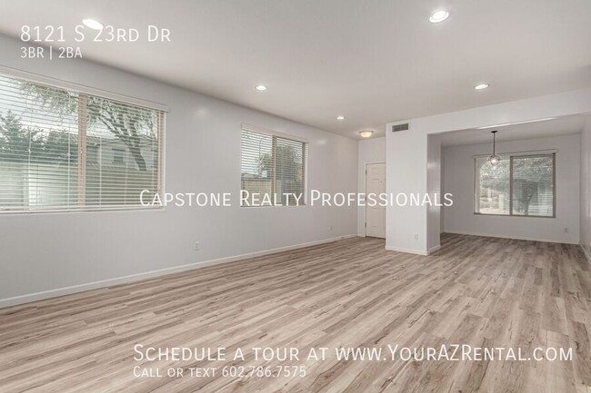 8121 S 23rd Dr in Phoenix, AZ - Building Photo - Building Photo