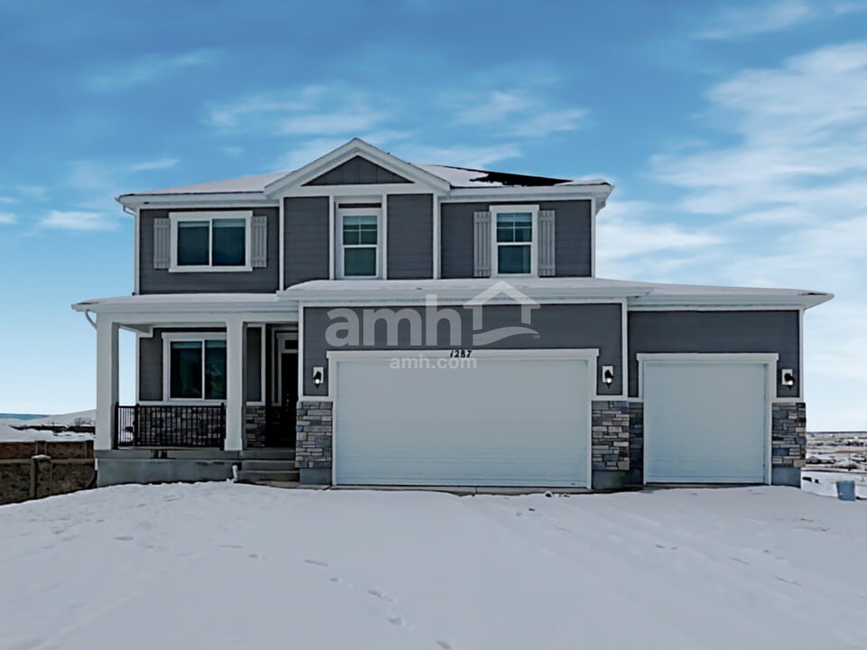 1287 N Wagon Wy in Spanish Fork, UT - Foto de edificio