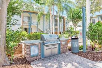 Westshore Palms at Kennedy in Tampa, FL - Building Photo - Building Photo