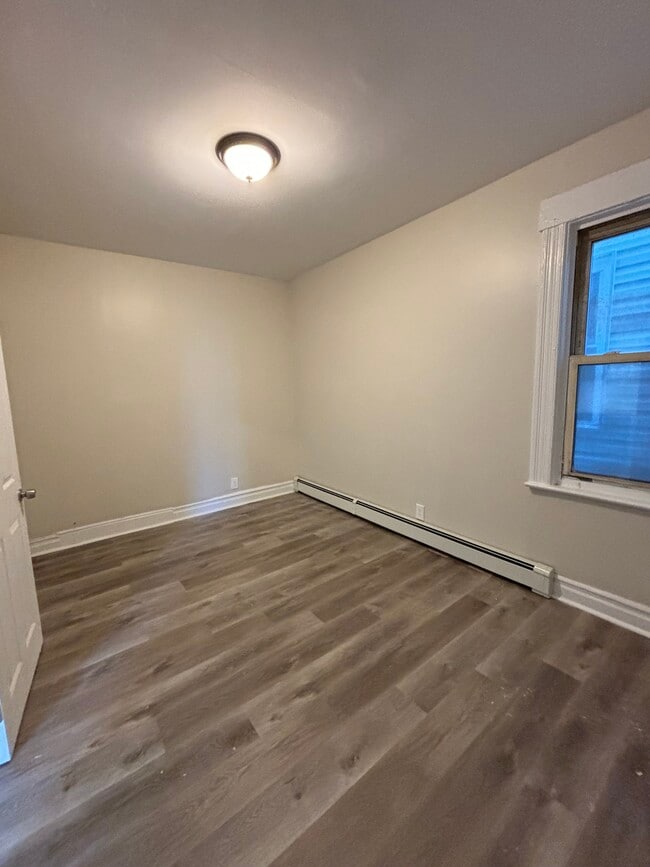 144 S 10th St in Newark, NJ - Building Photo - Building Photo