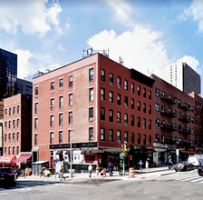 877 Tenth Ave in New York, NY - Building Photo - Primary Photo