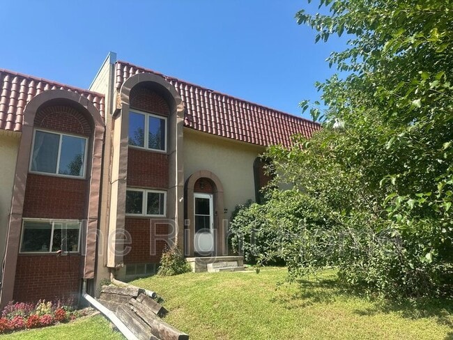 property at 5134 N 105th St
