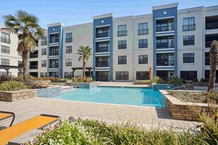 Metropolitan in North Little Rock, AR - Building Photo