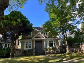 3817 W 26th Ave in Vancouver, BC - Building Photo