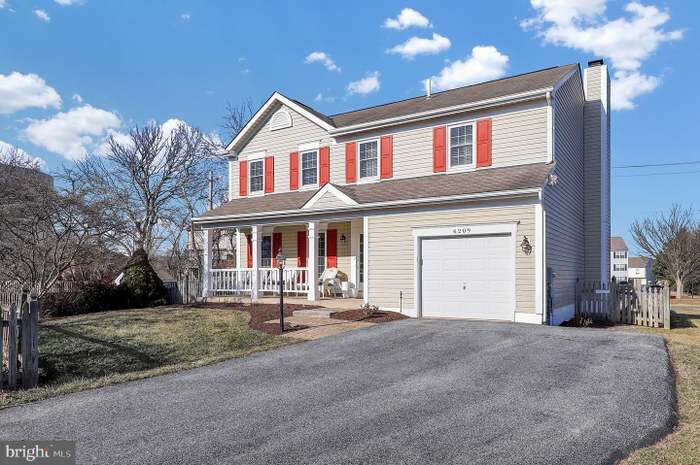 6209 Derby Dr in Frederick, MD - Building Photo
