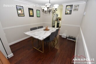 1110 Commanders Way S in Annapolis, MD - Foto de edificio - Building Photo