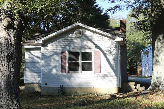 1536 Old Concord Rd SE in Marietta, GA - Foto de edificio - Building Photo