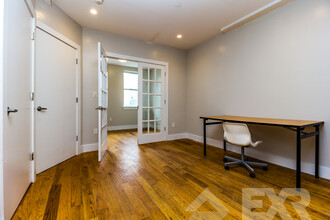 105 Troutman St in Brooklyn, NY - Building Photo - Building Photo