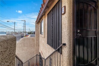 2200 Venus Ave in North Las Vegas, NV - Building Photo - Building Photo