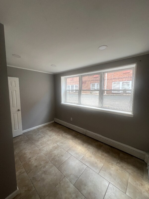 76 Grafton Ave in Newark, NJ - Building Photo - Building Photo