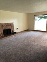 800 NE 15th St in McMinnville, OR - Building Photo - Building Photo