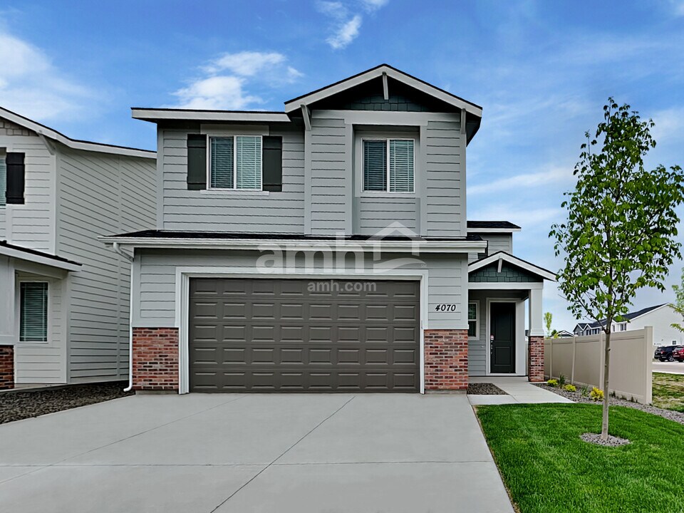 4070 N Bold Stripe Ave in Meridian, ID - Building Photo