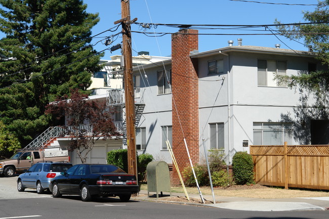 803 Laurel Ave in San Mateo, CA - Building Photo - Building Photo