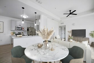 Halston Citrus Ridge in Kissimmee, FL - Building Photo - Building Photo