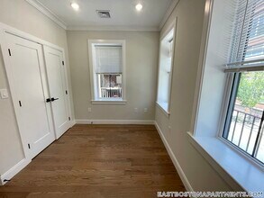 191 Porter St, Unit 3 in Boston, MA - Building Photo - Building Photo