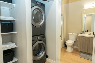 Stateside in San Diego, CA - Foto de edificio - Building Photo