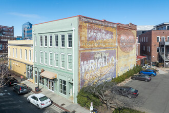 107 E Parrish St in Durham, NC - Building Photo - Primary Photo