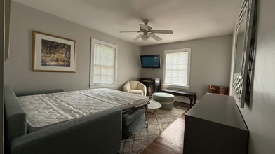 801 5th Ave in Greensboro, NC - Foto de edificio - Building Photo