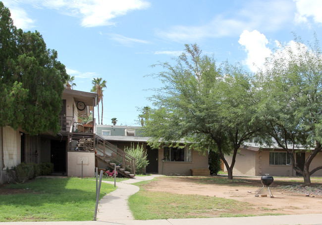 1615 E Clover in Mesa, AZ - Building Photo - Building Photo