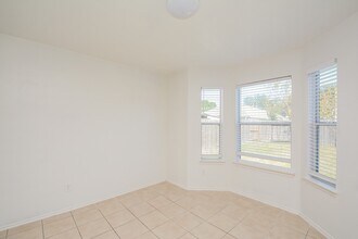 9107 Dairy View Ln in Houston, TX - Building Photo - Building Photo