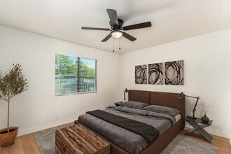 1231 E Thomas Rd in Phoenix, AZ - Building Photo - Building Photo