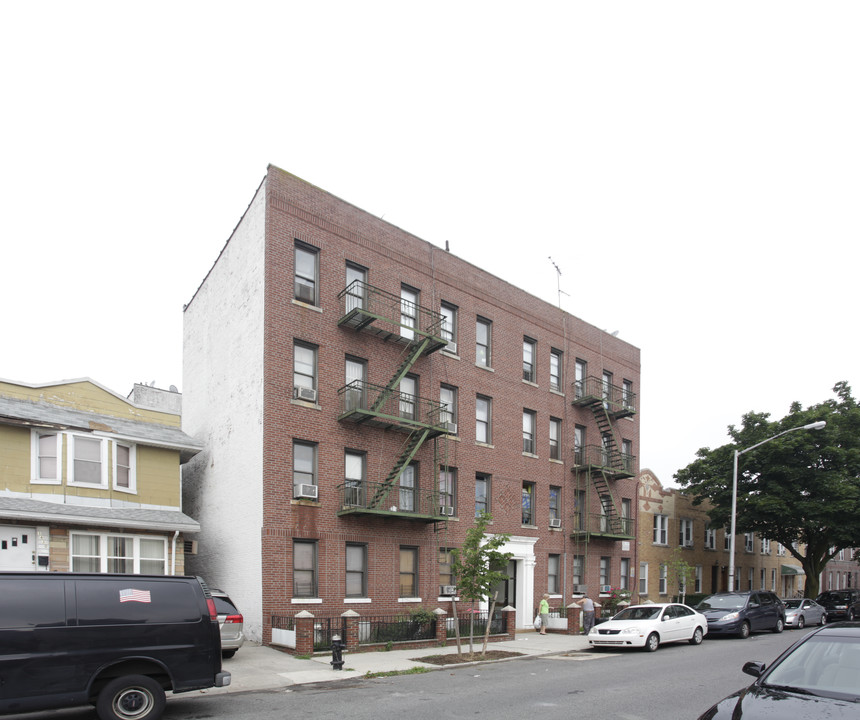 1420-1424 E 4th St in Brooklyn, NY - Building Photo