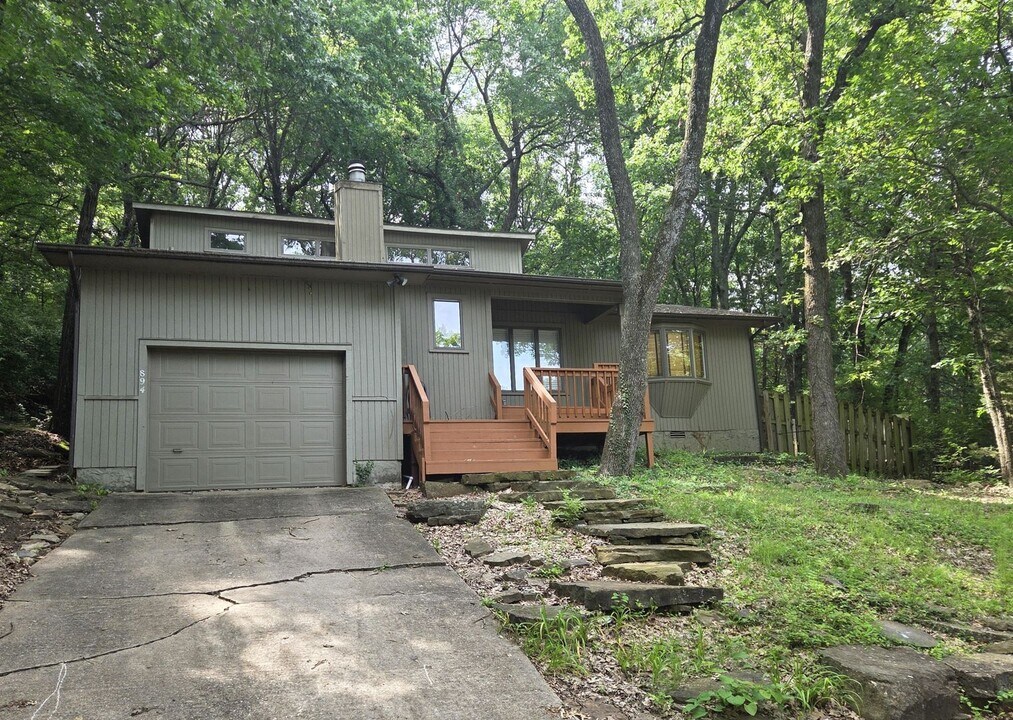 894 N Lewis Ave in Fayetteville, AR - Building Photo