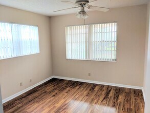 288 Norwich L in West Palm Beach, FL - Building Photo - Building Photo