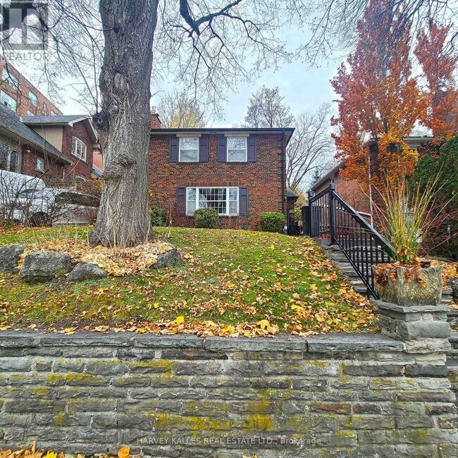 property at 4 Mayfair Ave