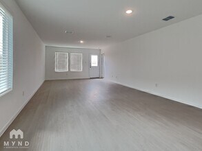 539 River Run Wy in San Antonio, TX - Building Photo - Building Photo