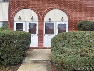 140 McGlynn Pl in Hempstead, NY - Building Photo - Building Photo