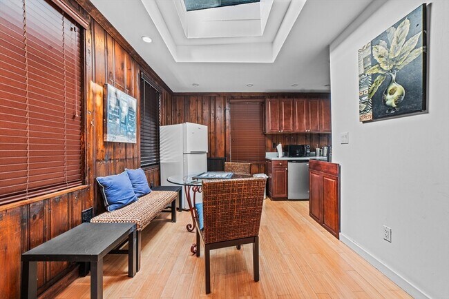 49 Charles St in Boston, MA - Building Photo - Building Photo