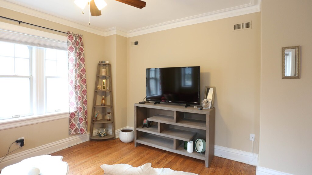 Hampden Hall Apartments in St. Louis, MO