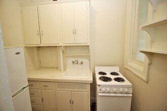 Avon in Baltimore, MD - Foto de edificio - Building Photo