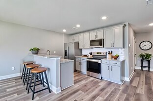 The Point at Chestnut Hill in Columbia, SC - Building Photo