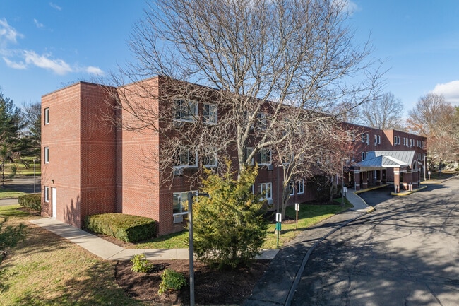 Bishop Curtis Homes - Jewett